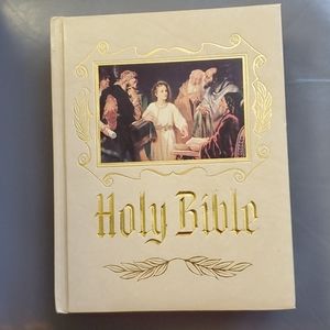 EUC vtg  HOLY BIBLE FAMILY HEIRLOOM